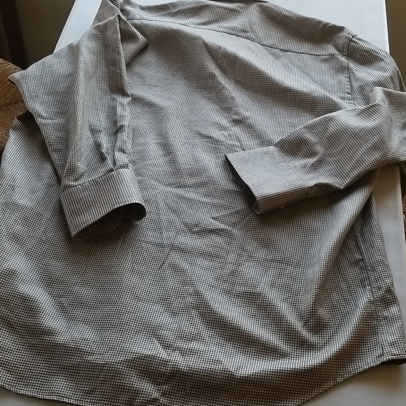 🐳Equilibrio Long Sleeve Button Down Beige Shirt - Picture 6 of 9